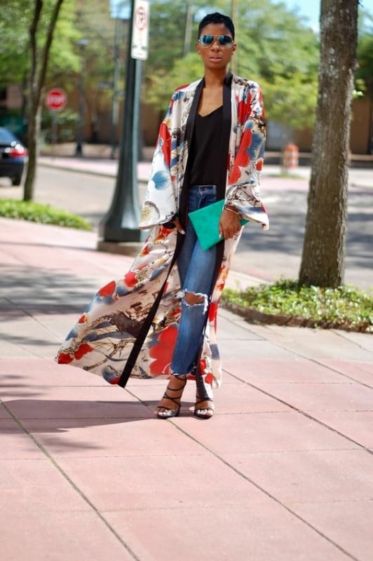 11 look com jeans destroyed e kimono longo estampado Pinterest