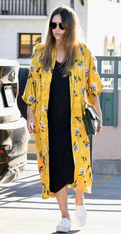 15 look com vestido e kimono longo estampado Pinterest