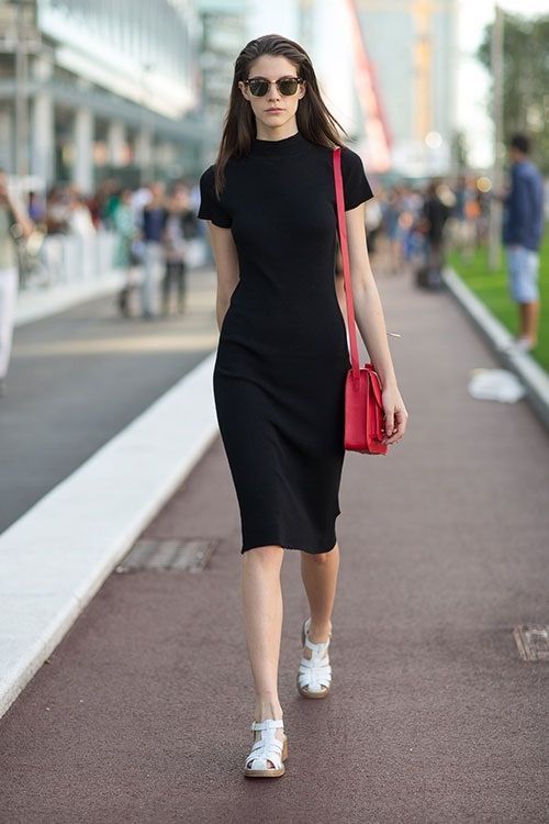 20 look com vestido preto colado de manga curta Pinterest