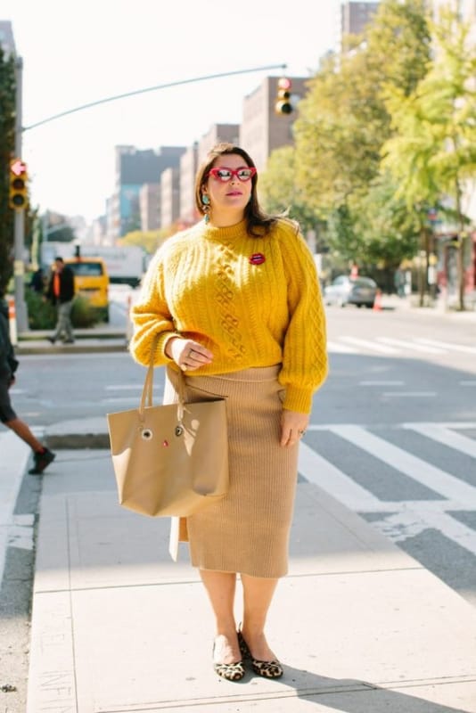 61 look plus size com blusa amarela de trico Pinterest
