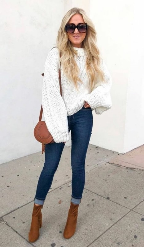 8 look com jeans e blusa de trico branca Pinterest