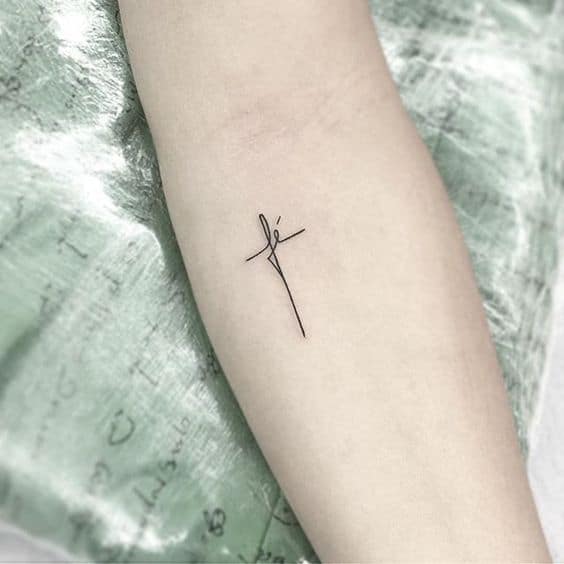 16 tatuagem de fe no braco Pinterest