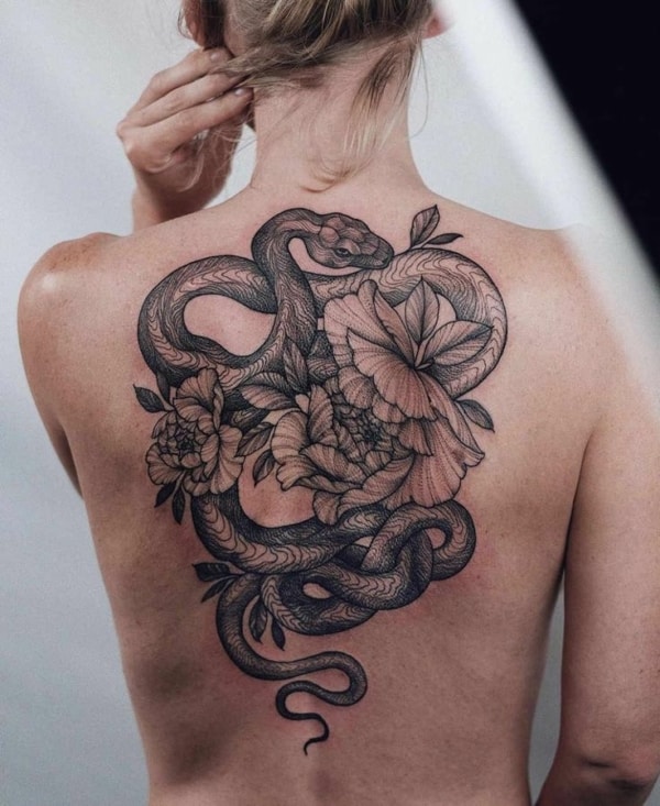 21 tattoo grande de cobra nas costas Pinterest