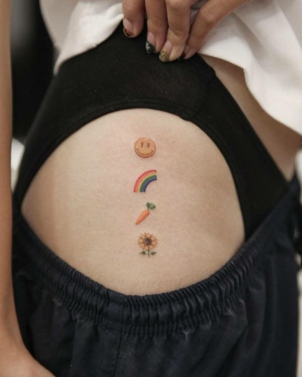 21 tattoos de emojis Tattoofilter