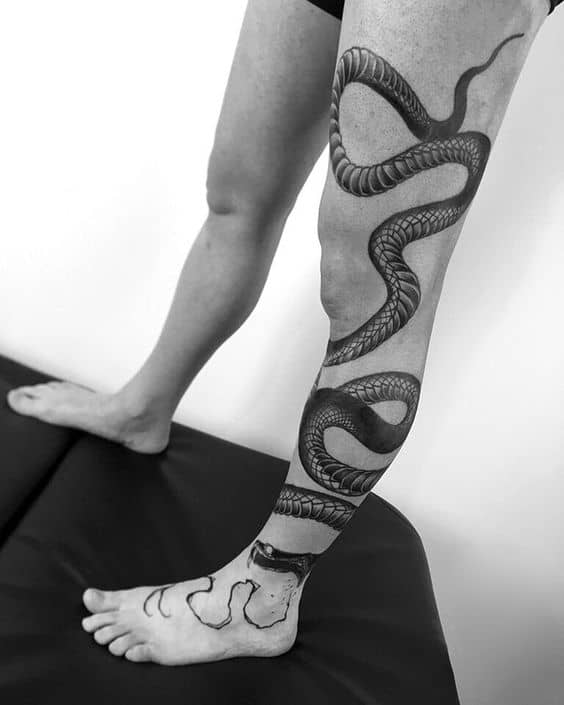 24 tattoo grande de cobra na perna Pinterest