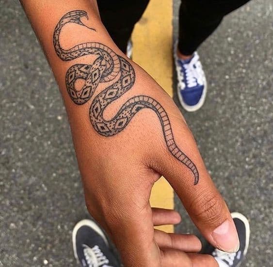 35 tattoo de cobra Pinterest