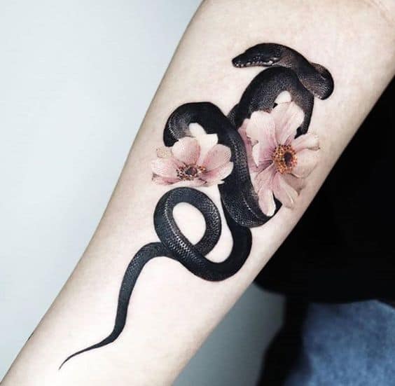 53 tattoo de cobra com flores delicadas Pinterest