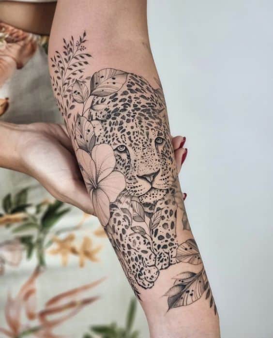 6 tatuagem feminina de onca Pinterest