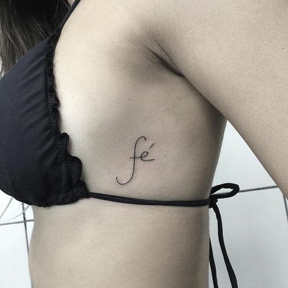 69 tattoo feminina na costela Pinterest