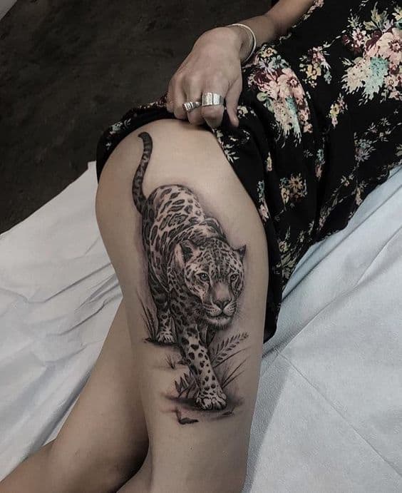 7 tatuagem feminina grande de onca Pinterest