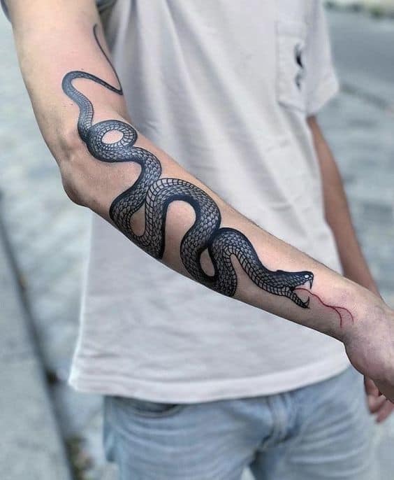 7 tatuagem masculina de cobra Pinterest