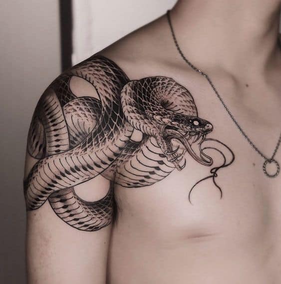 8 tattoo masculina de cobra Pinterest
