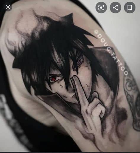 linda ideia de tatuagem do Sasuke