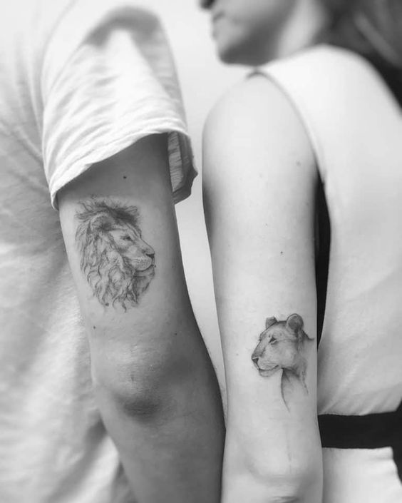 13 tatuagem pequena casal Pinterest