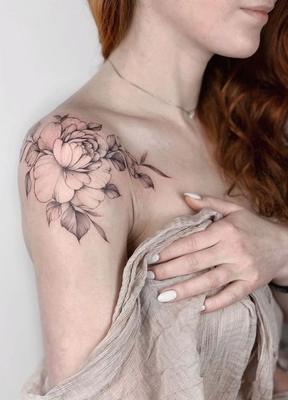 21 tatuagem feminina atraente no ombro Pinterest