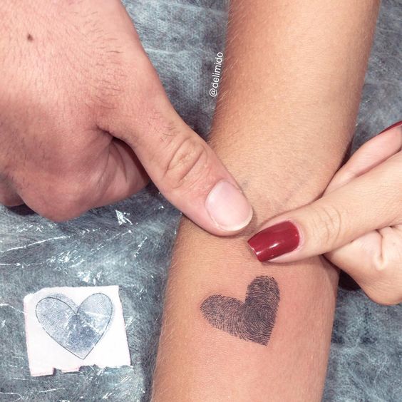 27 tatuagem pai e filha pequena e criativa @delimido
