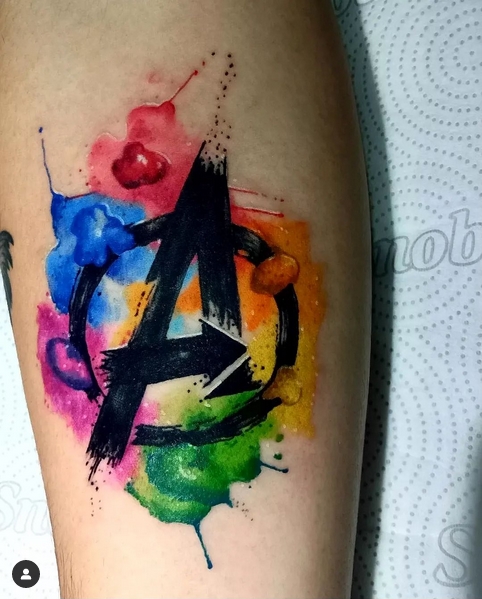 28 tatuagem colorida Avengers @indianatattoo