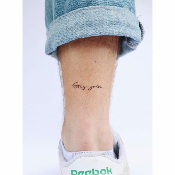 29 tattoo handpoke escrita masculina Tiny Tattoo inc
