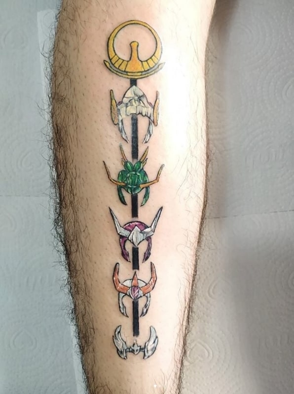 3 tatuagem simples e colorida cavaleiros dos zodiacos @crowd art