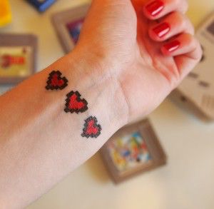 4 tatuagem gamer delicada feminina Pinterest