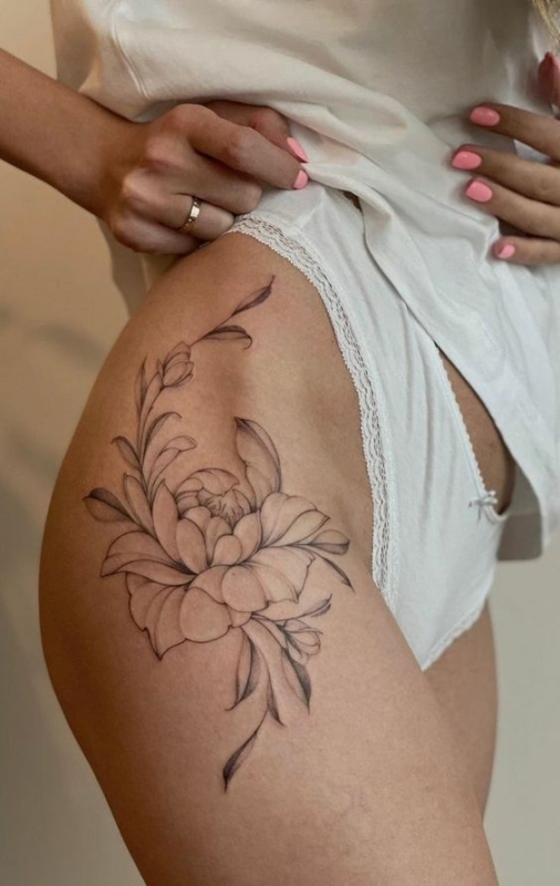 43 tatuagem feminina na coxa Pinterest