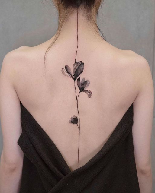 46 tatuagem grande e sensual nas costas Pinterest