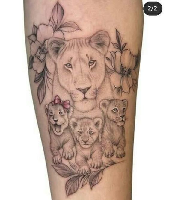 50 tattoo de leoa com filhotes Pinterest