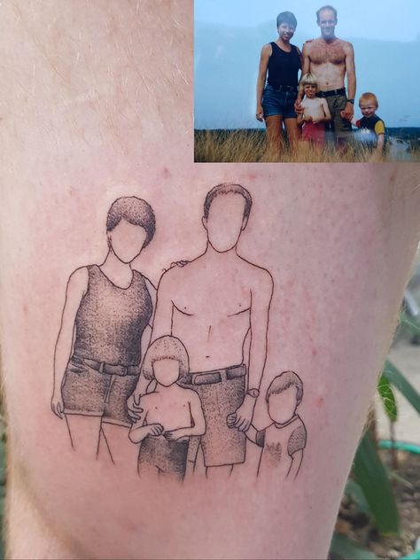 tatuagem familia 4 pessoas reproducao