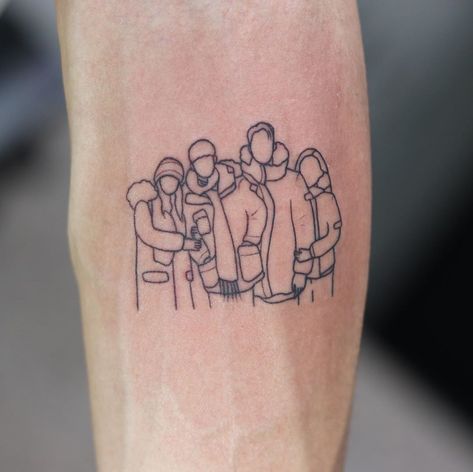 tatuagem familia no braco pequena