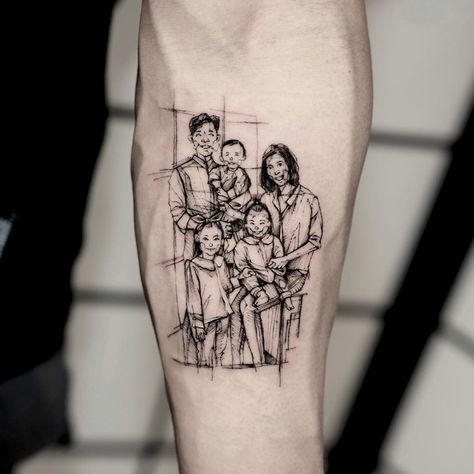 tatuagem familia no braco retrato