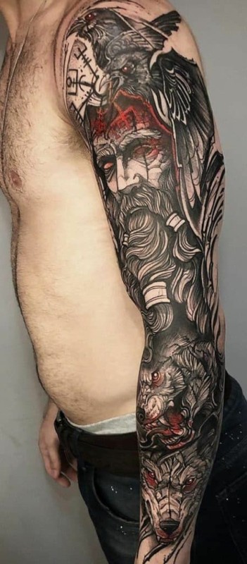 tatuagem viking sleeve