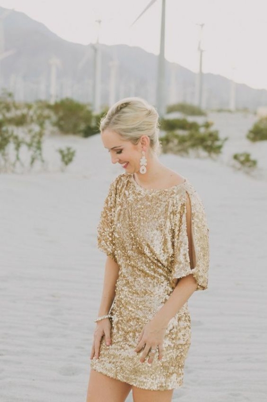 55 look festa com vestido curto de paete dourado Pinterest