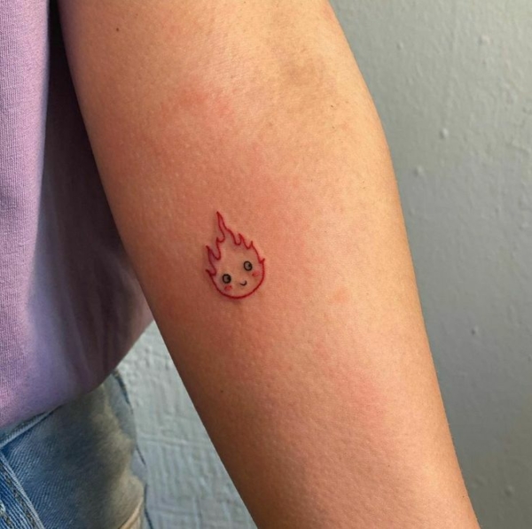 1 tatuagem delicada de foguinho Pinterest