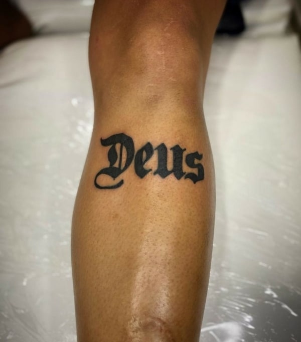 13 tatuagem Deus na perna @jr castrotattoo016