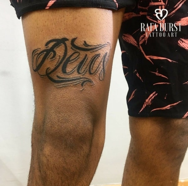 14 tatuagem grande Deus na perna @rafadurttattooart