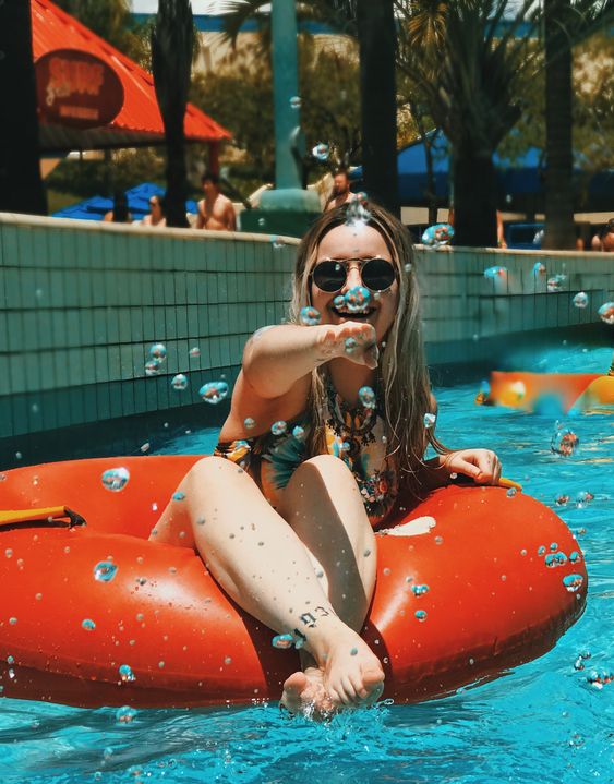 15 ideia de foto com boia na piscina Pinterest