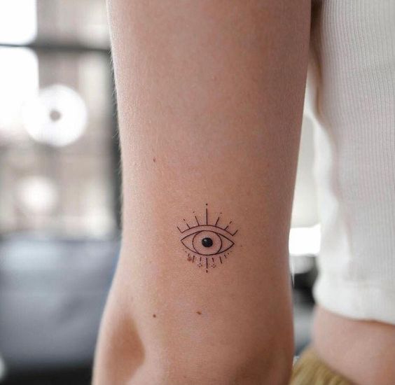 16 tatuagem no braco olho grego Pinterest