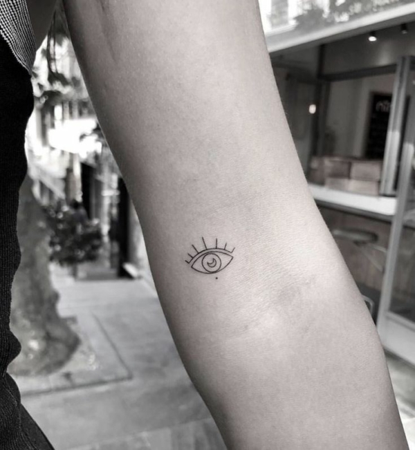 23 tatuagem minimalista olho grego Pinterest