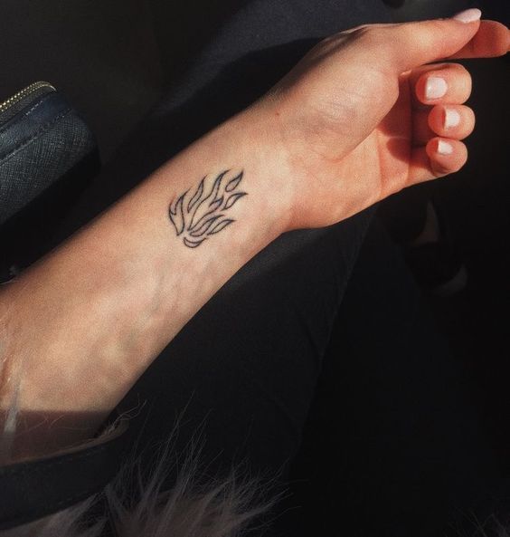 30 tattoo de chamas de fogo no braco Pinterest