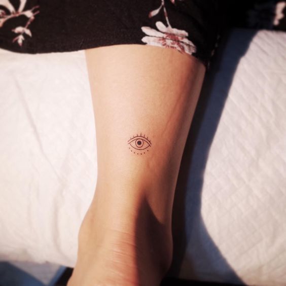 30 tattoo pequena olho grego Pinterest