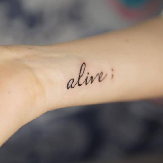 42 tattoo com palavra em ingles e ponto e virgula Pinterest