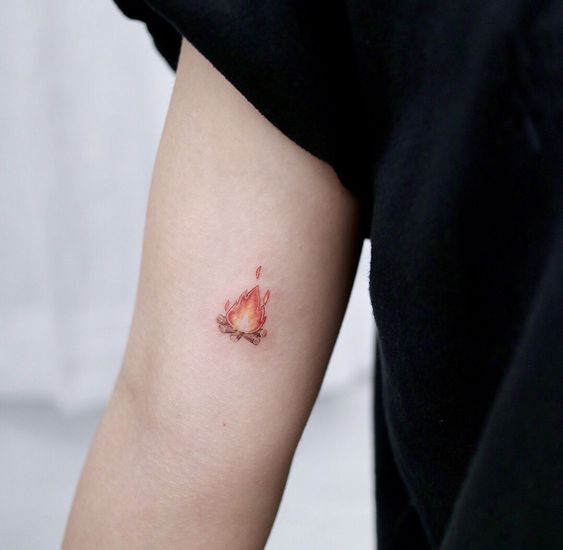 5 tattoo delicada de fogo Pinterest