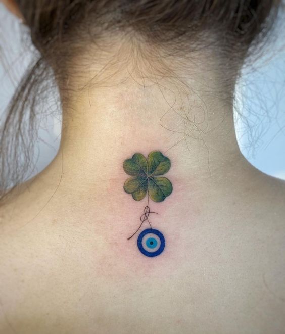 5 tatuagem feminina olho grego com trevo de 4 folhas Pinterest