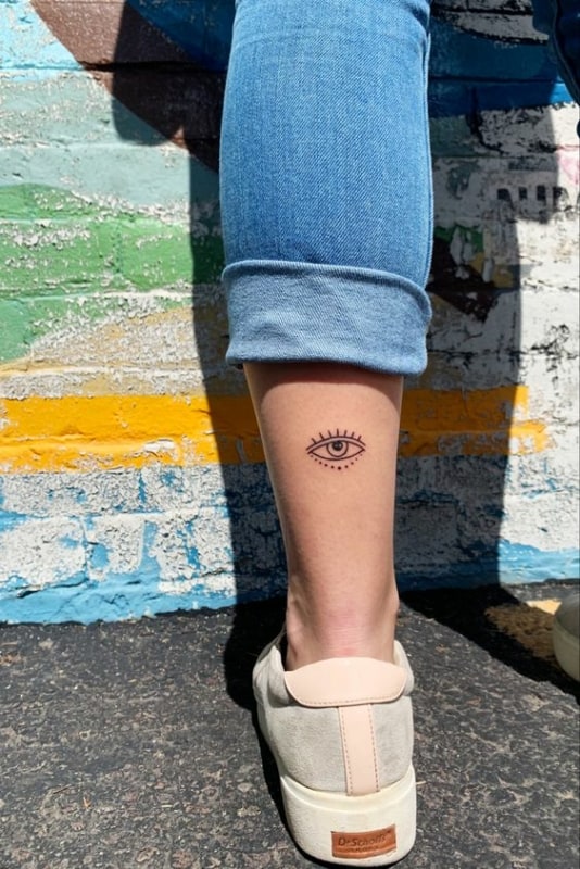 7 tatuagem feminina perna de olho grego Pinterest
