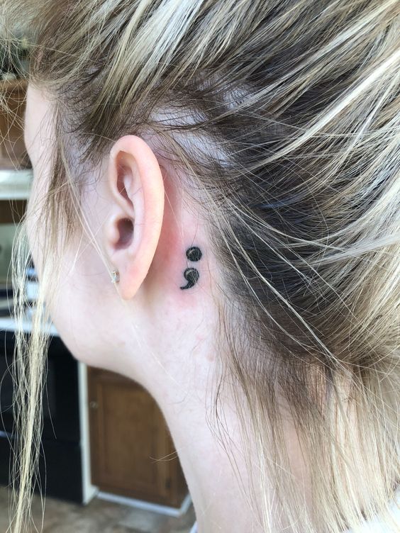 8 tattoo simples ponto e virgula Pinterest
