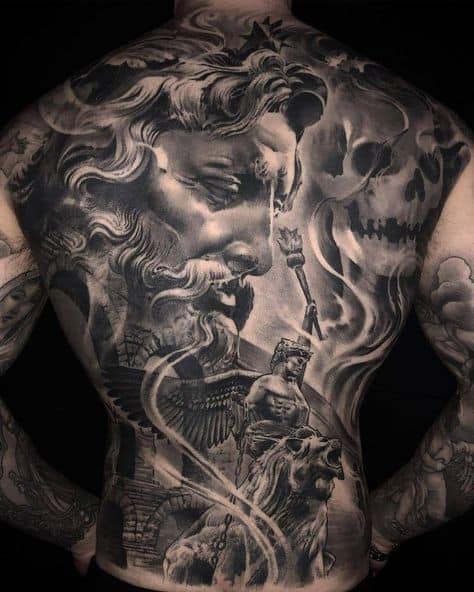 Tatuagem Poseidon preta e branca