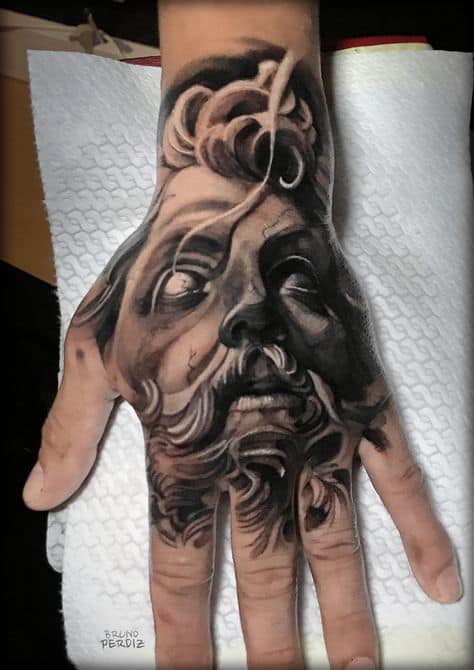 Tatuagem Poseidon sombreada 1