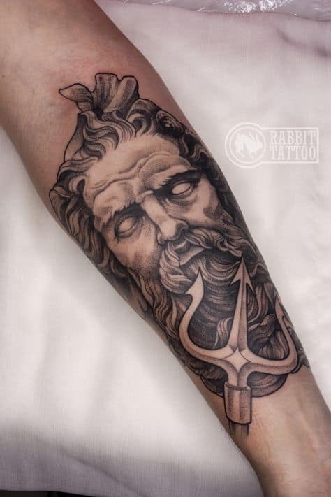 Tatuagem do Poseidon sombreada