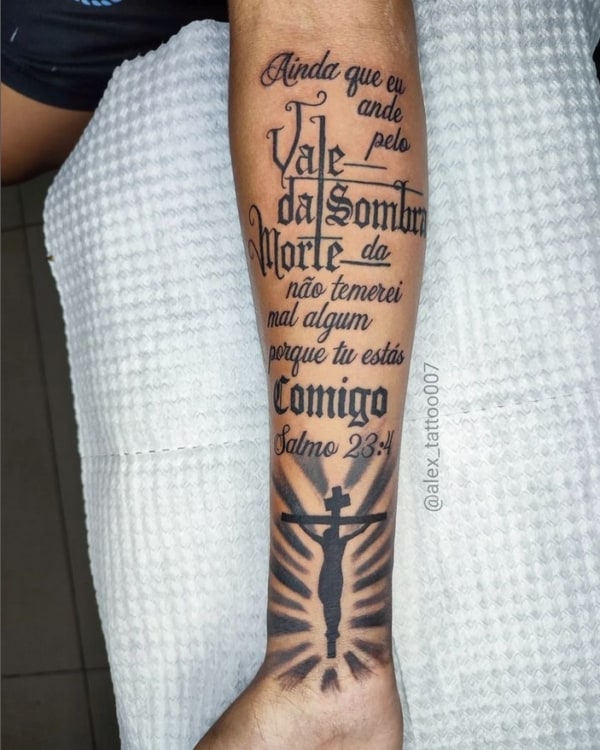 10 tatuagem com frase bíblica @alex tattoo007
