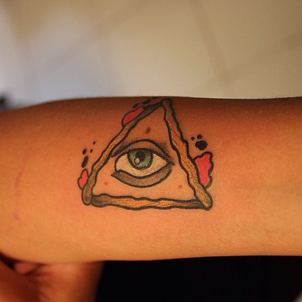 12 tattoo colorida olho da providência @trevoreru